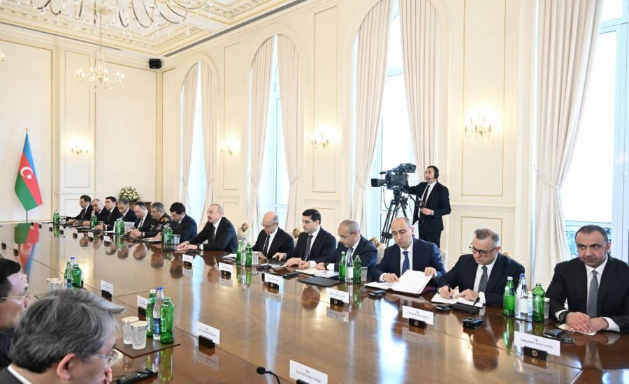 İlham Əliyevin To Lam ilə geniş tərkibdə görüşü başa çatdı - FOTO