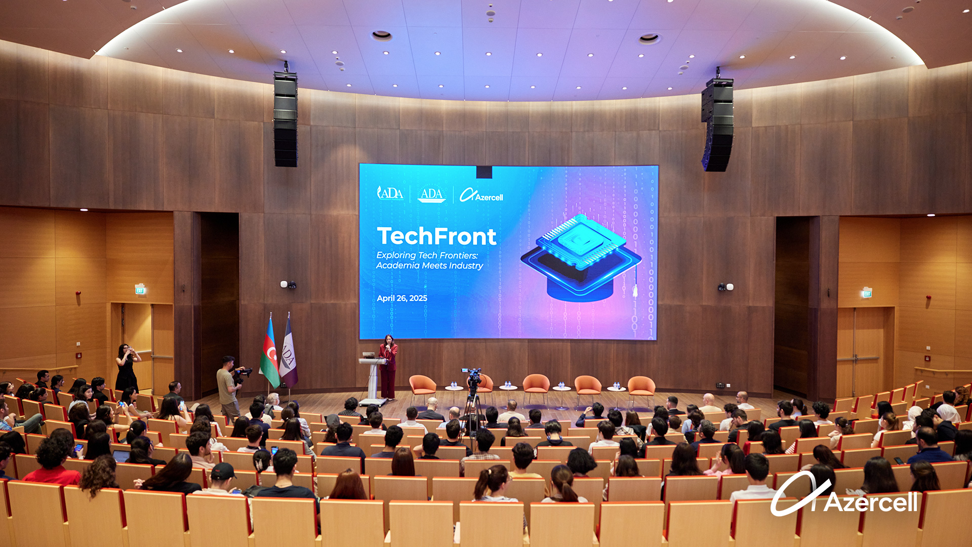 Azercell və ADA Universiteti Fondunun tərəfdaşlığı çərçivəsində görüş keçirildi - FOTOLAR 2 Azercell və ADA Universiteti Fondunun tərəfdaşlığı çərçivəsində görüş keçirildi - FOTOLAR