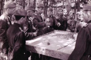 İki cəbhədə vuruşmuş babalar: bizim üçün hansı daha çox qəhrəmandır?