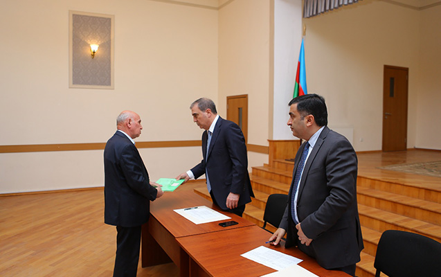 Niyazi Bayramov vətəndaşlarla görüşdü - FOTOLAR