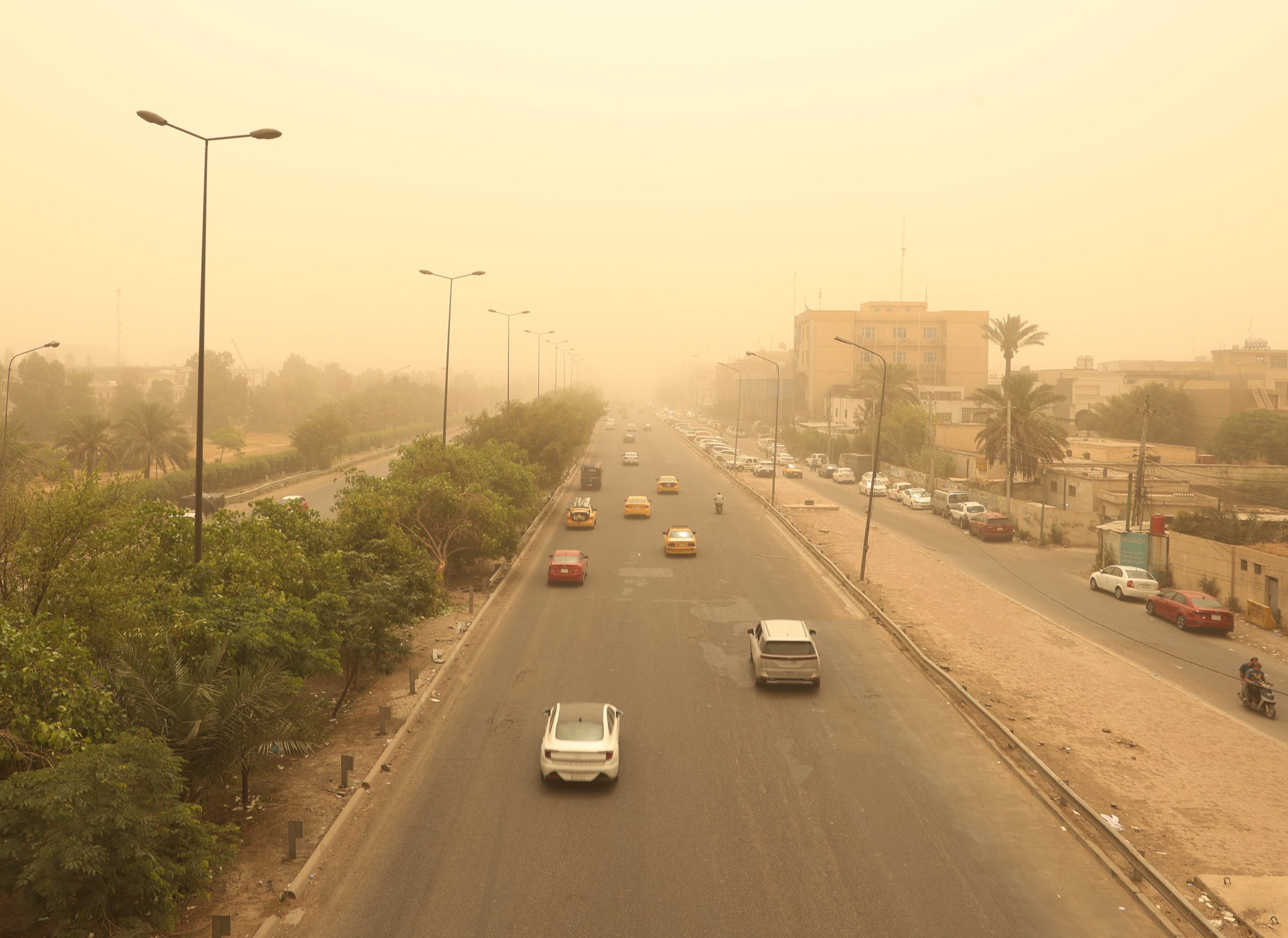 Bağdadda minlərlə insan xəstəxanaya müraciət etdi – SƏBƏB 1 Bağdadda minlərlə insan xəstəxanaya müraciət etdi – SƏBƏB