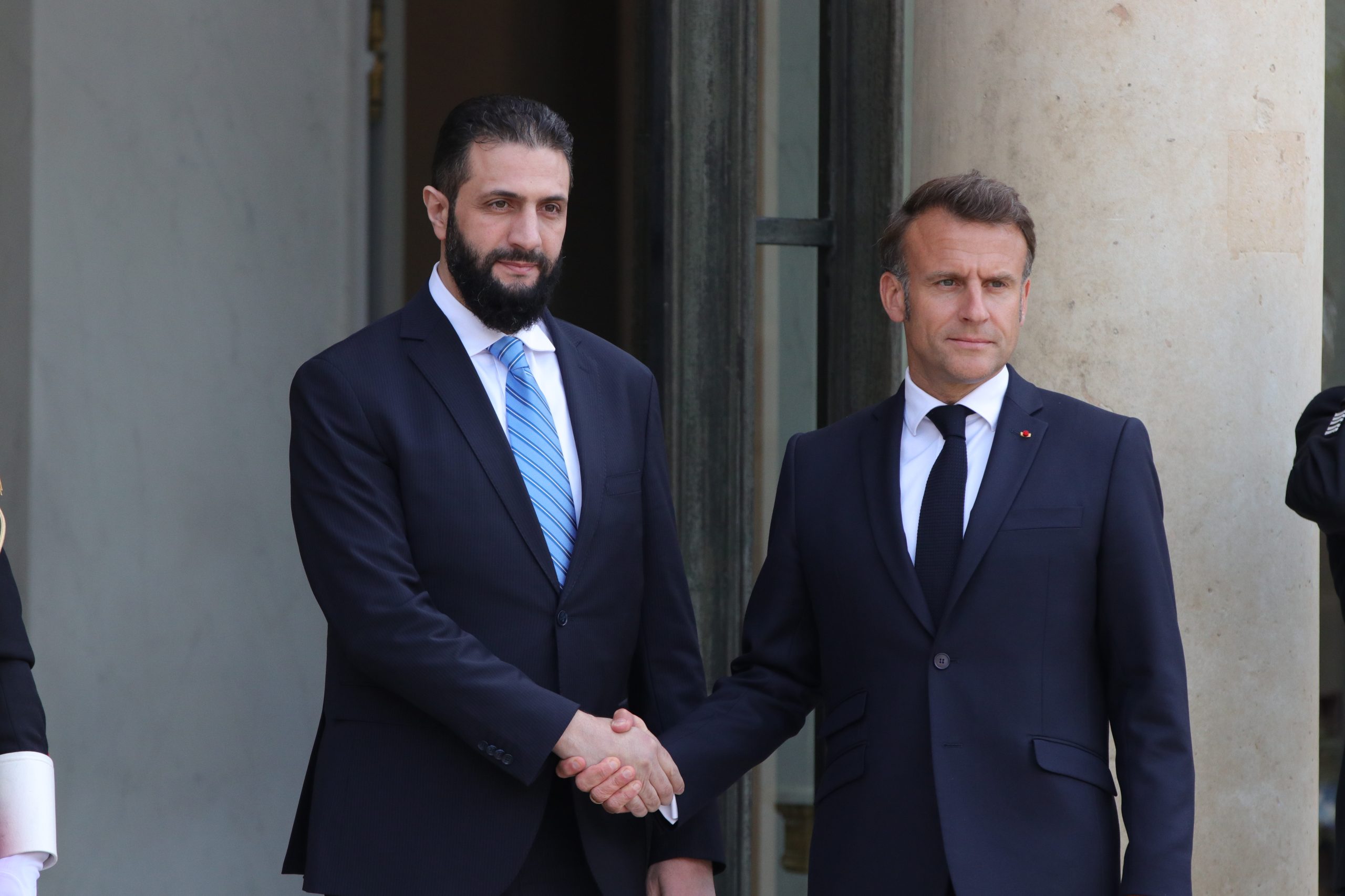 Əl-Şaraa Parisdə Makronla görüşdü