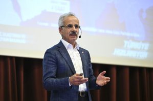 AA 20250517 37988571 37988568 BAKAN URALOGLU MTTB MILLI TEKNOLOJI AKADEMISINDE KONUSTU