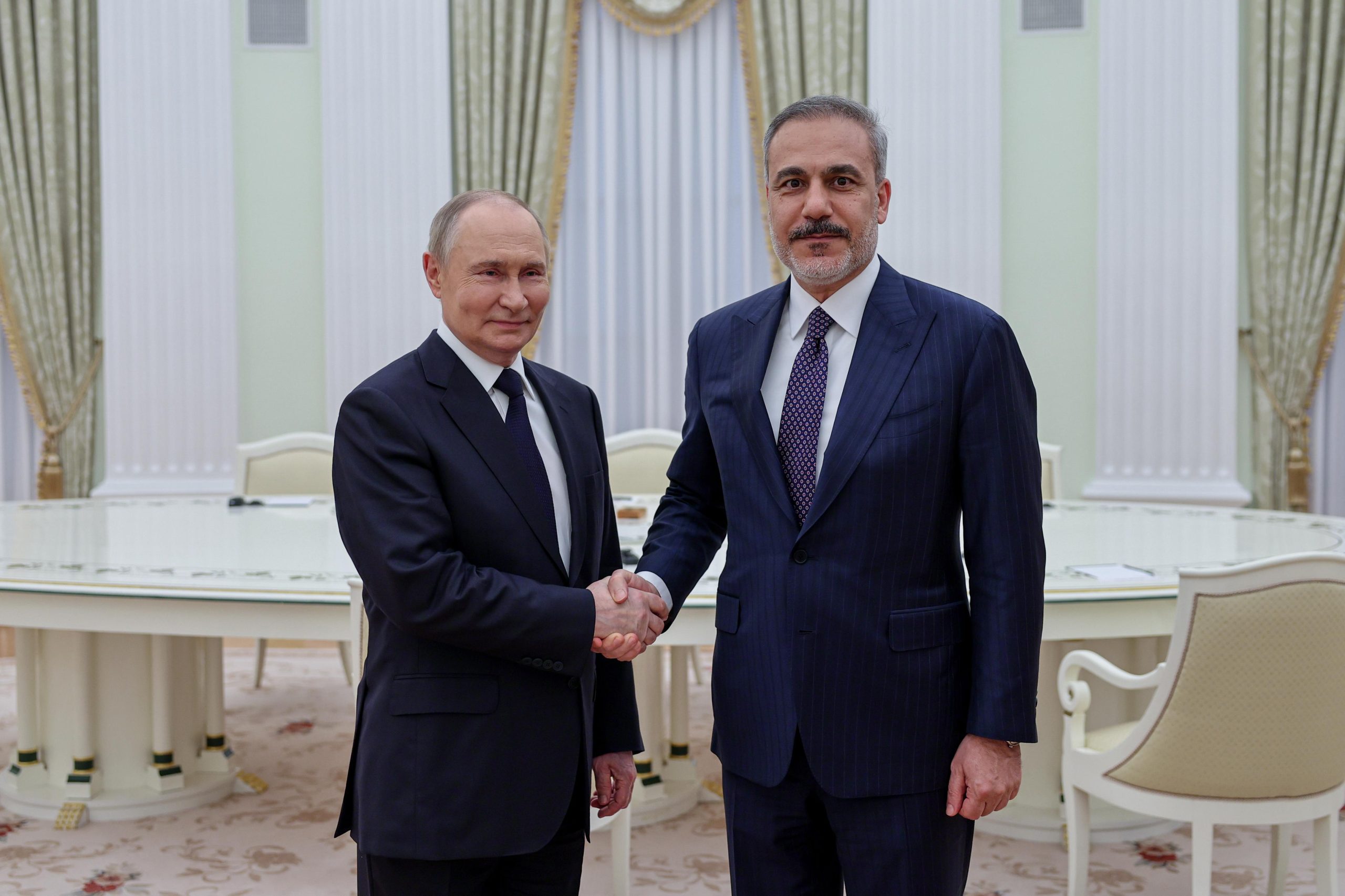 AA 20250526 38089648 38089646 RUSYA DEVLET BASKANI VLADIMIR PUTIN DISISLERI BAKANI HAKAN FIDAN scaled
