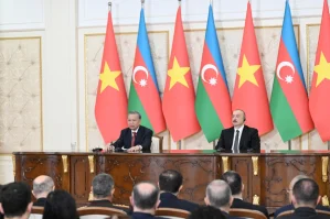 Azərbaycan və Vyetnam arasında imzalanmış sənədlərin mübadiləsi oldu