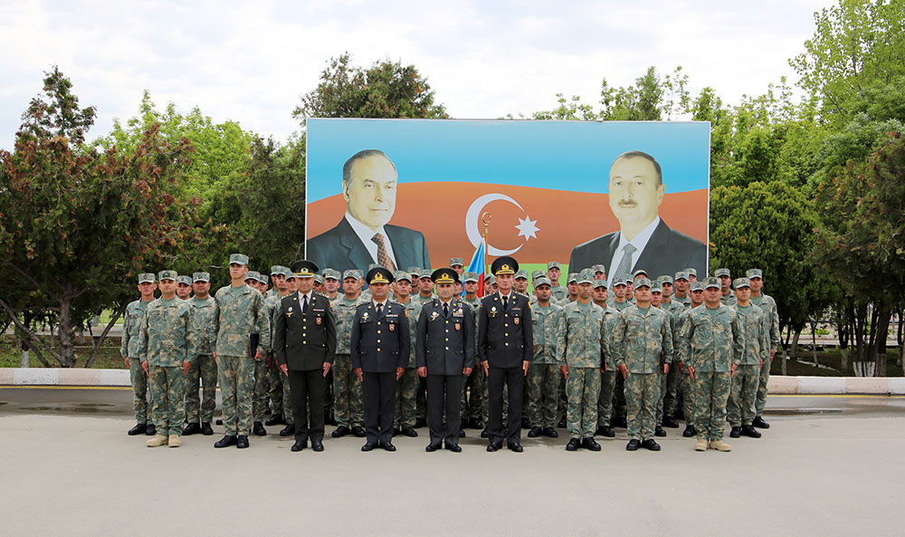 Əlahiddə Ümumqoşun Orduda buraxılış mərasimi... - VİDEO 1 Əlahiddə Ümumqoşun Orduda buraxılış mərasimi... - VİDEO