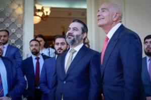 13 il sonra Dəməşqdə yenidən ABŞ bayrağı qaldırıldı - FOTO