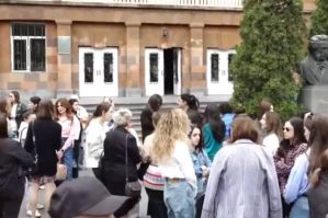 Erməni valideynlər övladlarını buna görə dərsə buraxmırmış