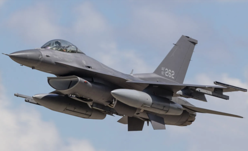 f16