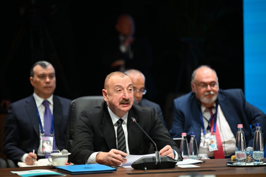 Dünyaya səs salanTürk Birliyi!