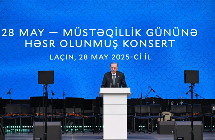 Ərdoğan Laçında Səməd Vurğunun şeirini səsləndirdi - VİDEO