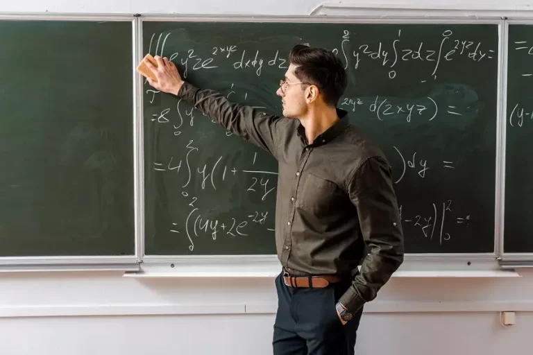Nazirdən tamştatlı müəllim konsepti ilə bağlı açıqlama