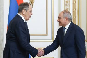 Paşinyan Lavrovla görüşdü – YENİLƏNİB
