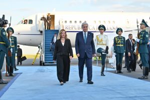 Meloni Qazaxıstana rəsmi səfər edib