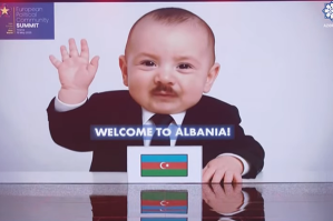 Prezidentləri güldürən sürpriz: İlham Əliyev... - VİDEO