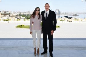 “Gülüstan”da Vyetnam əsərlərinin sərgisi ilə tanışlıq