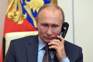 Putin dostunu Moskvaya dəvət etdi