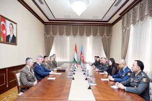 Zakir Həsənov Qabor Böröndini qəbul etdi - VİDEO