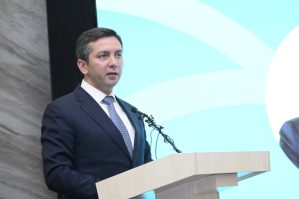 Sülh sazişinin imzalanması üçün iki şərt mövcuddur - Yalçın Rəfiyev