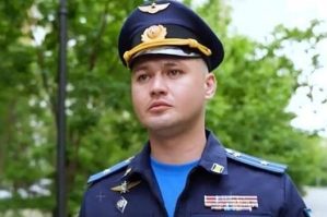 Mariupolu bombalayan rusiyalı zabit öldürüldü - Anbaan video