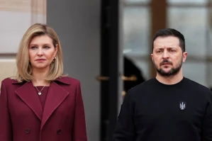 Zelenski xanımı ilə səfərdə: Kiyevə əlidolu qayıdacaq