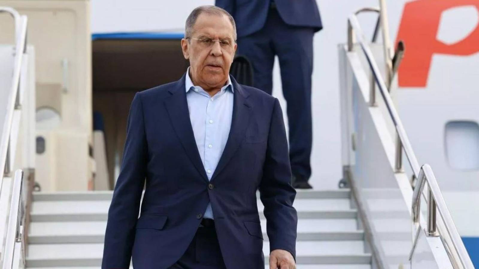 Lavrov Qırğızıstana səfər edib