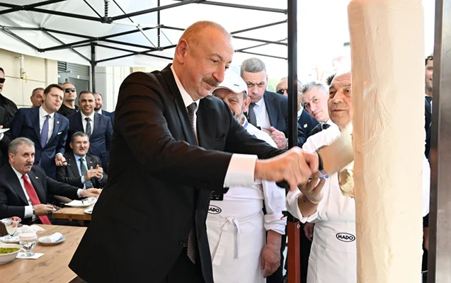 Prezidentlər Maraş dondurması yedi - FOTO / VİDEO 1 27