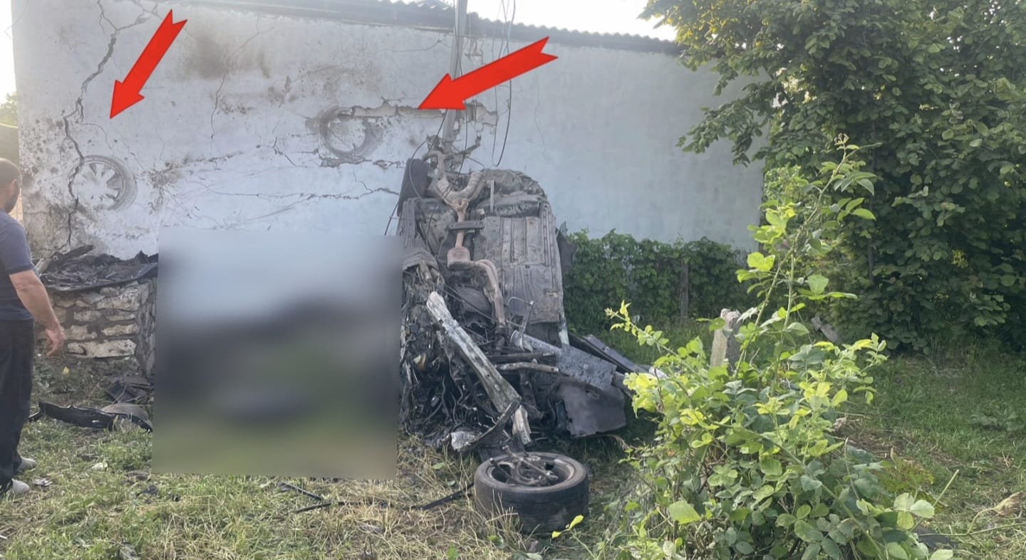 Dəhşətli qəza: BMV divara çırpıldı, 4 gənc öldü - FOTOLAR+TƏFƏRRÜAT