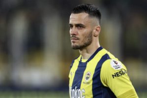 "Fənərbağça" ulduz futbolçu ilə vidalaşdı