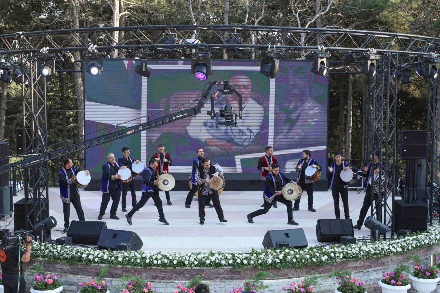 Xətaidə 15 iyun-Milli Qurtuluş Günü münasibətilə konsert keçirildi - FOTO/VİDEO 5 506007943 738422192085083 4100300462021894628 n