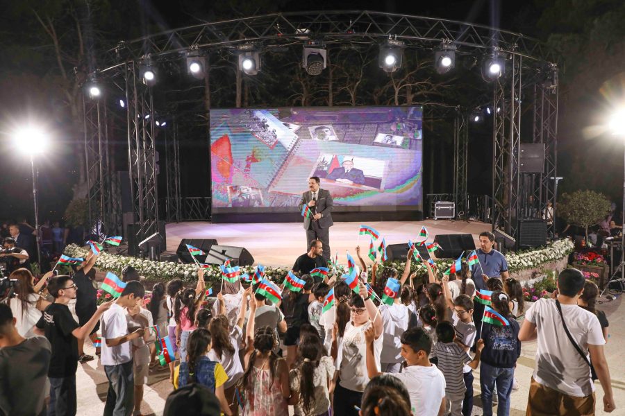 Xətaidə 15 iyun-Milli Qurtuluş Günü münasibətilə konsert keçirildi - FOTO/VİDEO 12 506207401 738469952080307 4159379725339558998 n