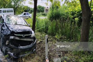 Qaxda qəza: bir ailənin 4 üzvü və iki qardaş yaralandı