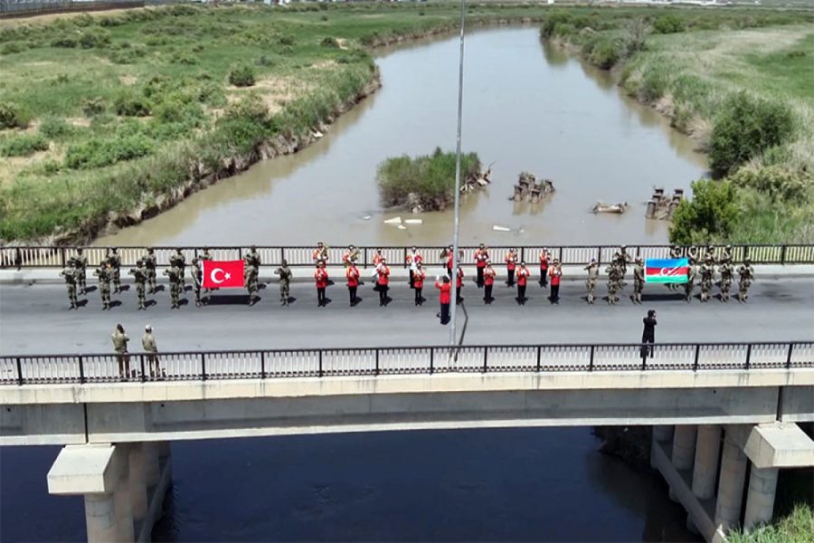 Azərbaycan və Türkiyə hərbçiləri Naxçıvana gedir - VİDEO 1 6847efe9627916847efe96279217495449376847efe96278f6847efe962790