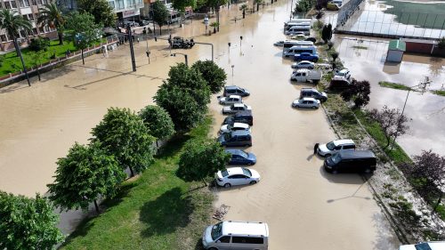 AA 20250603 38172850 38172843 TRABZONDA SAGANAK ETKILI OLDU