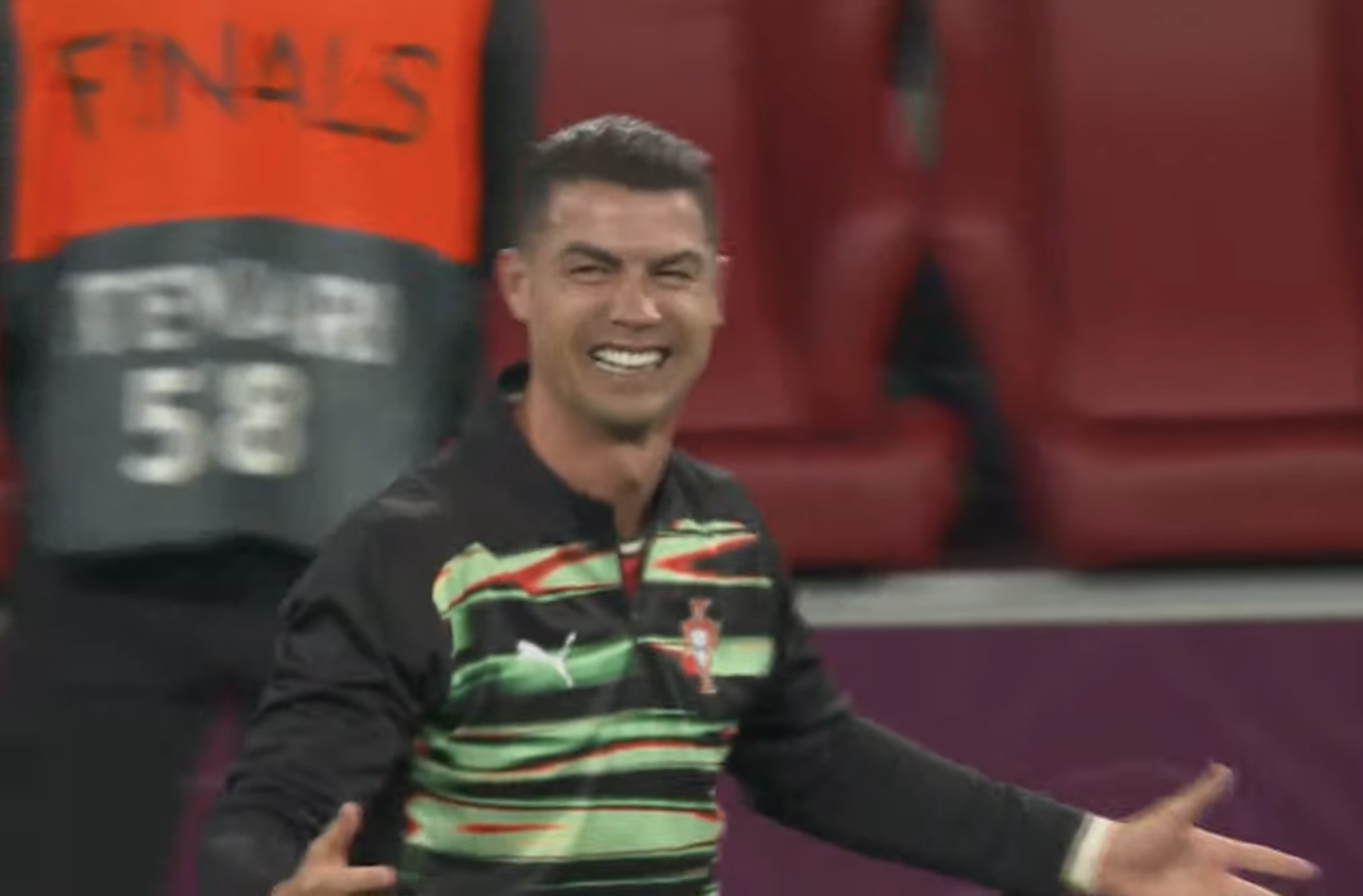 Dramatik final: Portuqaliya çempion oldu, Ronaldo ağladı - FOTO