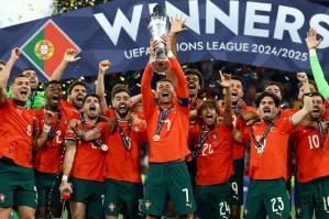 Dramatik final: Portuqaliya çempion oldu, Ronaldo ağladı - FOTO