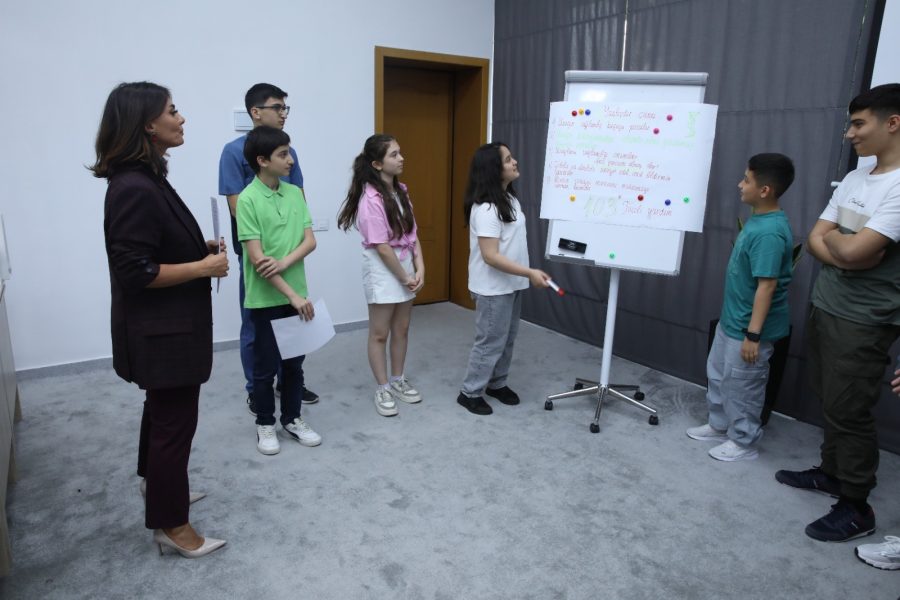 Həmkarlar İttifaqları Konfederasiyası uşaqlar üçün master-klas təşkil edib - FOTO