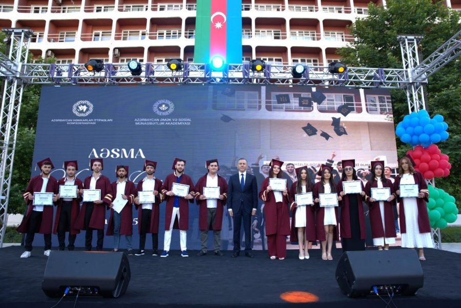 Azərbaycan Əmək və Sosial Münasibətlər Akademiyasında “Məzun günü” keçirilib - FOTO