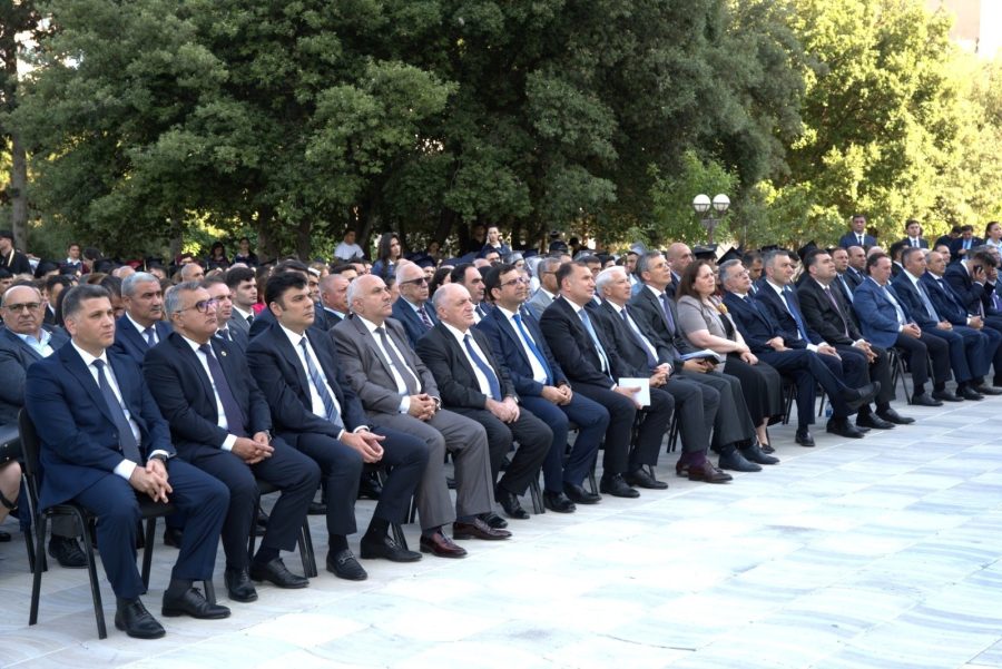 Azərbaycan Əmək və Sosial Münasibətlər Akademiyasında “Məzun günü” keçirilib - FOTO