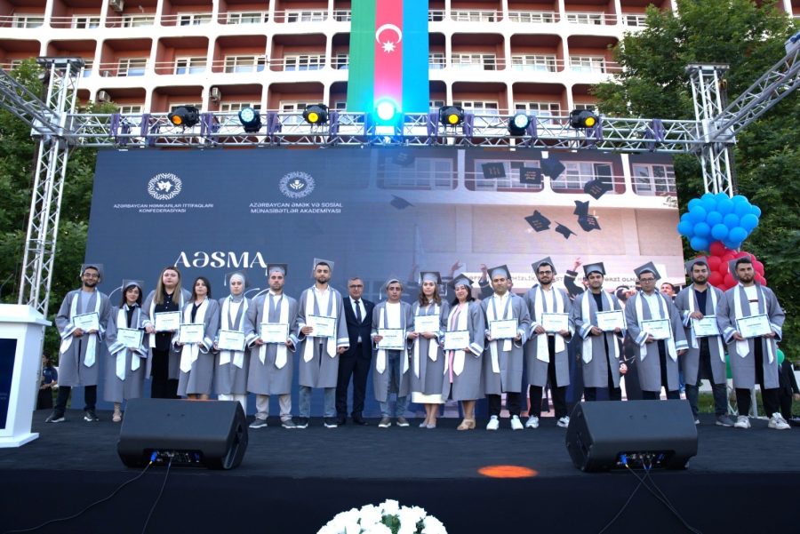 Azərbaycan Əmək və Sosial Münasibətlər Akademiyasında “Məzun günü” keçirilib - FOTO