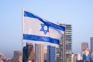 KİV iddia edir, İsrail isə təkzib: Qəzzada kim atəş açıb?