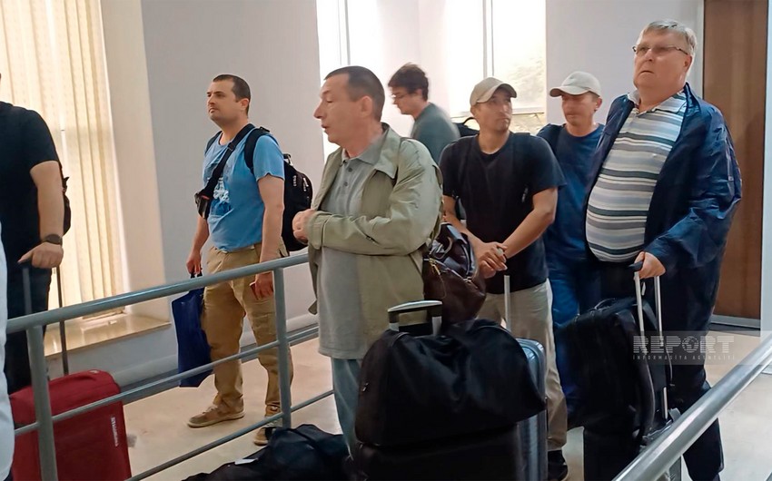 Bu ölkələrin vətəndaşları İrandan Azərbaycana keçdi - FOTO 2 b04db7f4 c20d 35a3 80b6 8f41b25cd257 850
