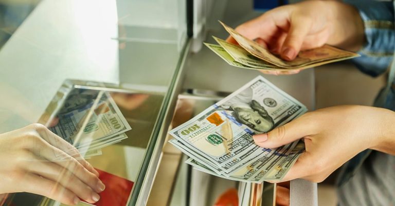 Dollarla bağlı proqnoz verildi: 2026-cı ildə kurs belə olacaq
