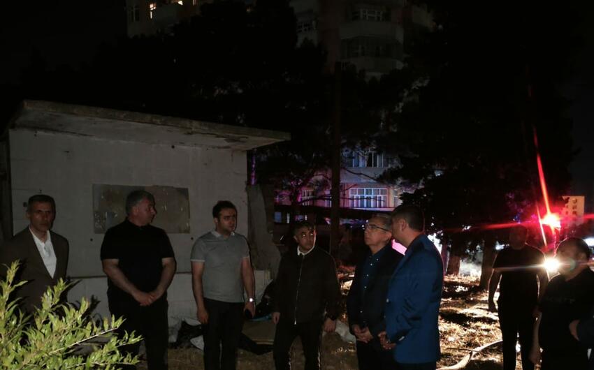 Eldar Əzizov partlayış baş verən ərazidə: ilk açıqlama – VİDEO 1 Eldar Əzizov partlayış baş verən ərazidə: ilk açıqlama – VİDEO