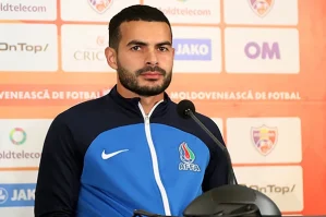 Santuş Emin Mahmudovdan aldığı kapitanlığı geri qaytardı