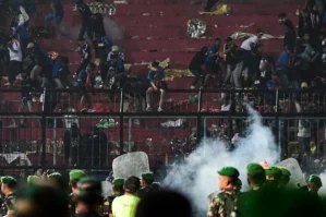 Futbol matçında faciə: 3 ölü, 80-dən çox yaralı