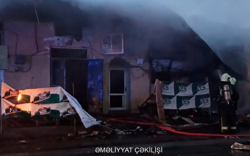 Bakıda bazarda güclü yanğın oldu – VİDEO 1 Bakıda bazarda güclü yanğın oldu – VİDEO