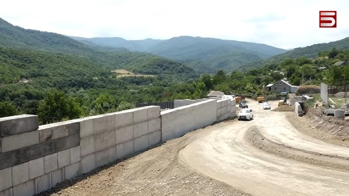 Azərbaycanla sərhəd divarı çatladı, Qalumyan əhalini sakitləşdirdi