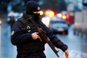 Polis içində FETÖ yuvası: 13 əməkdaşa cinayət işi açıldı