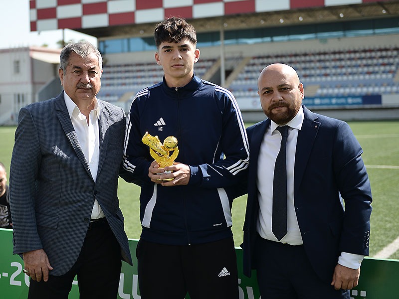 AFFA Gənclər Liqasının qalibləri mükafatlandırıldı - FOTOLAR